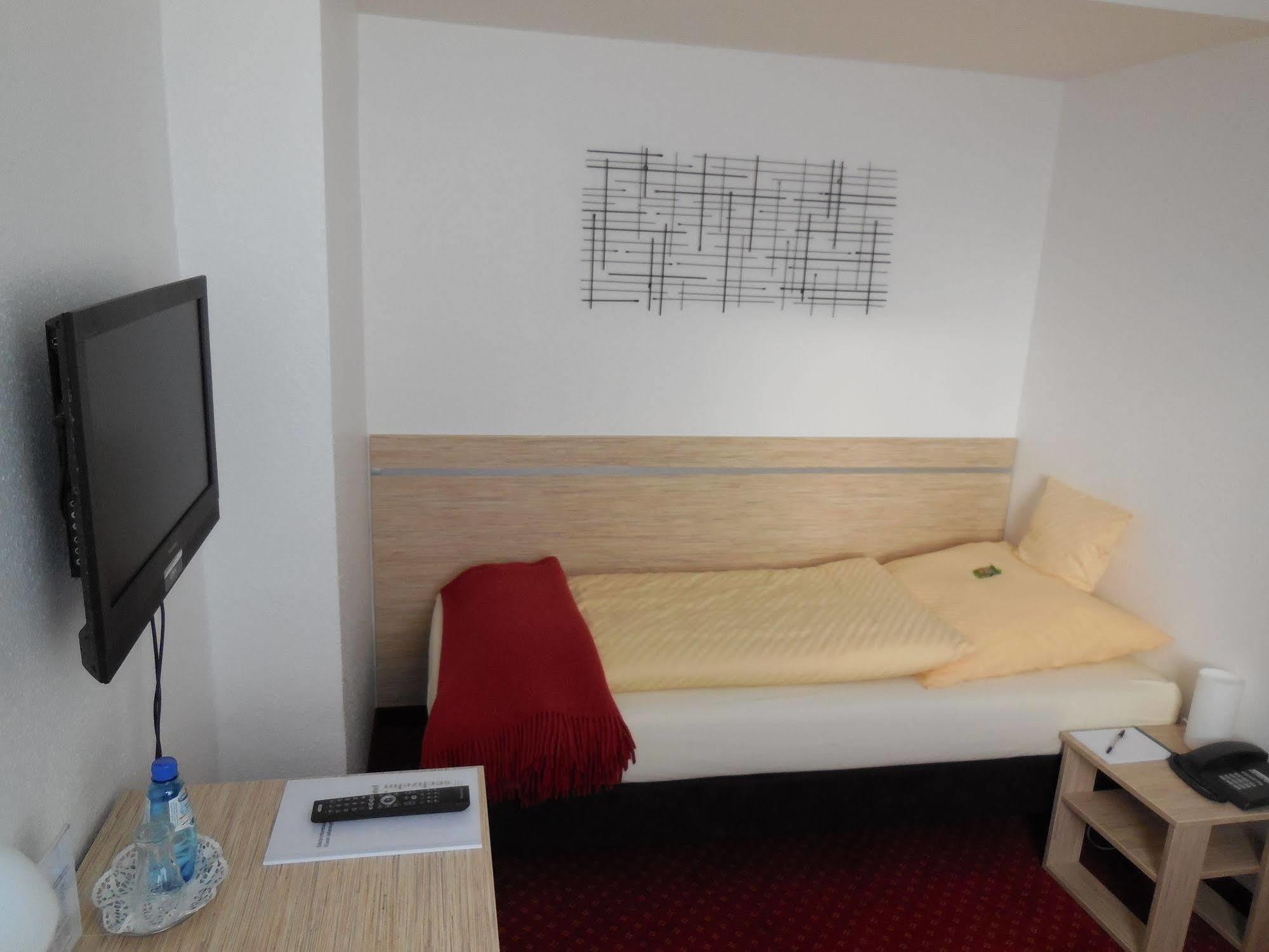 Hotel Sechzehn 레버쿠젠 외부 사진