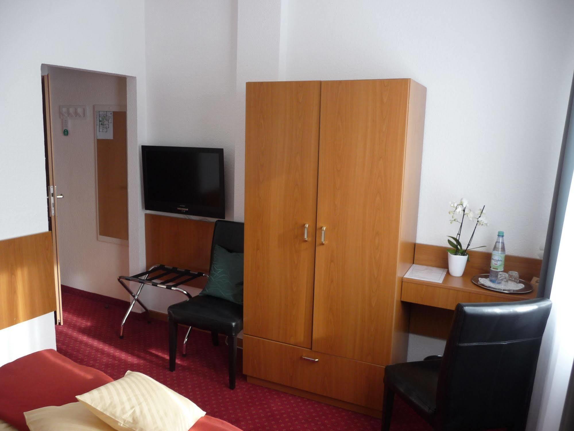 Hotel Sechzehn 레버쿠젠 외부 사진